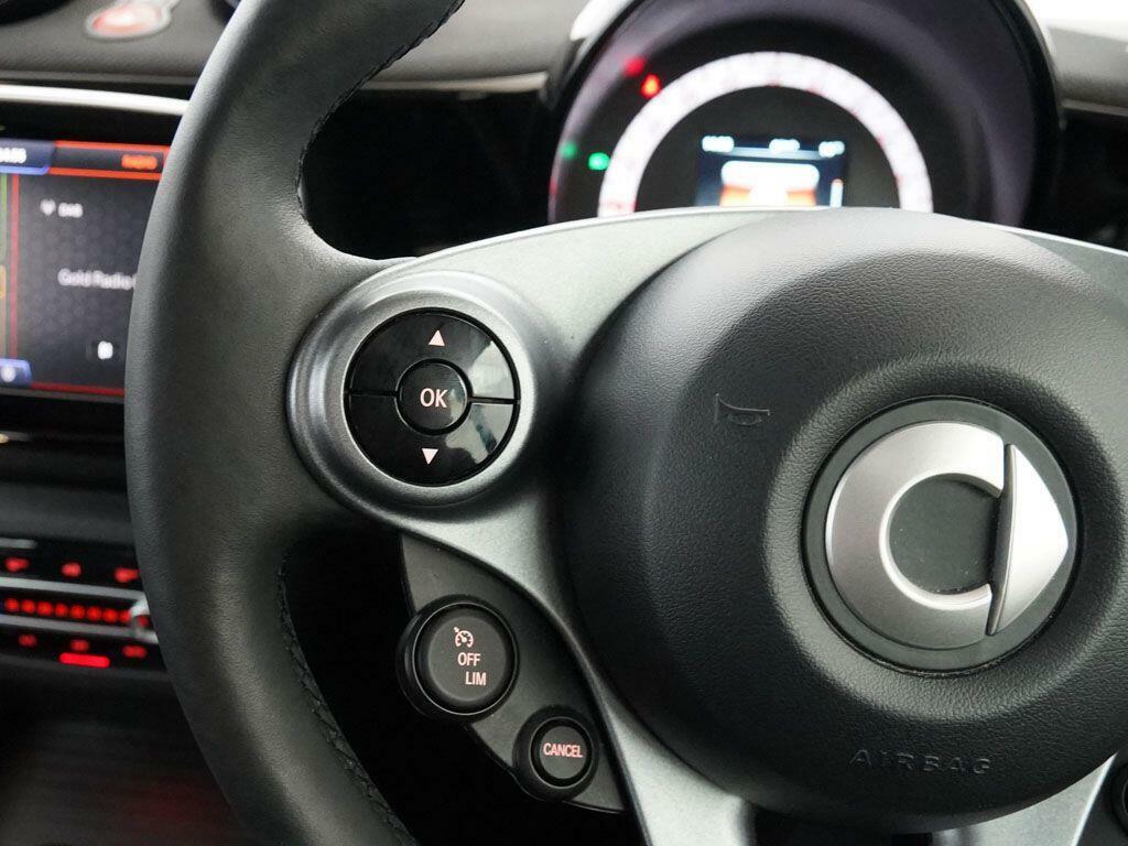 Smart Fortwo Cabrio 60Kw Eq Pulse Premium 17Kwh 22Kwch Silver #23
