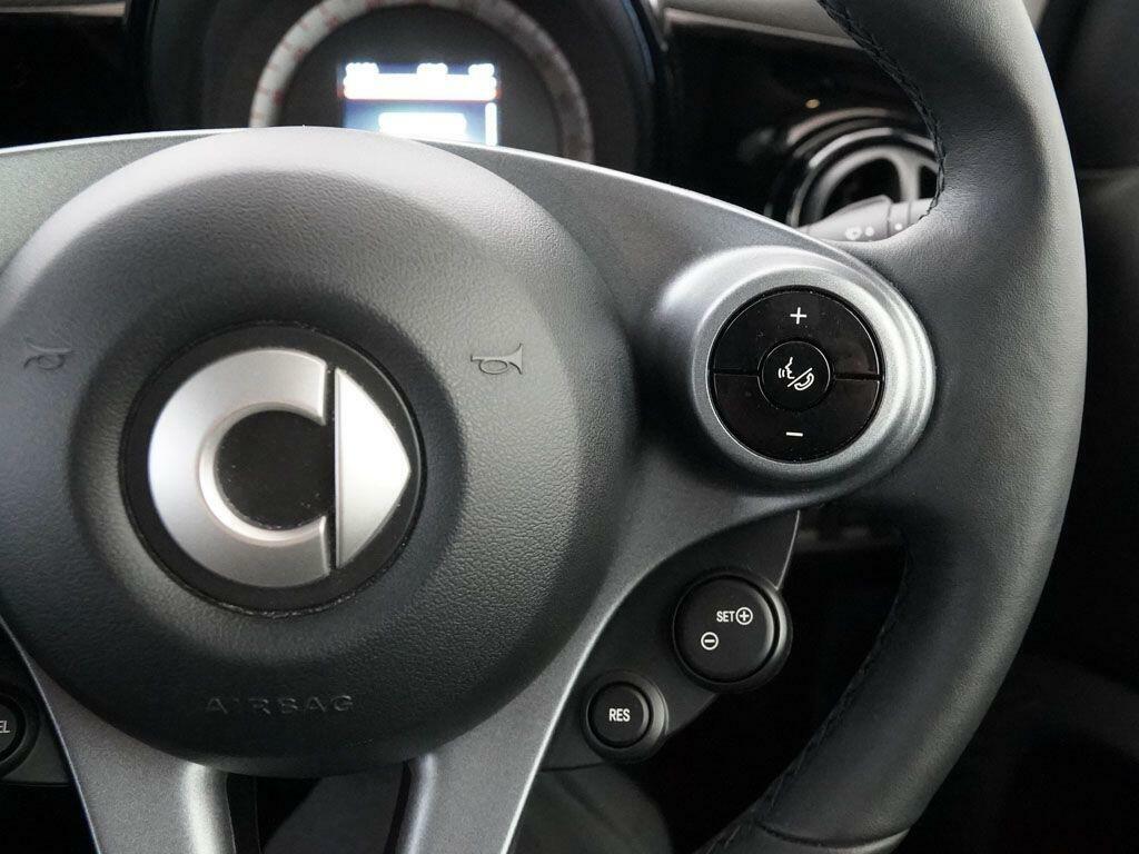 Smart Fortwo Cabrio 60Kw Eq Pulse Premium 17Kwh 22Kwch Silver #24
