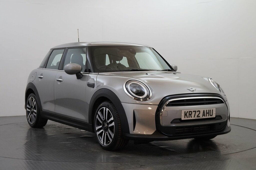 Mini Hatch 5-Door Hatch Cooper Exclusive Silver
