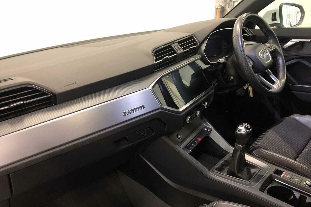 Audi Q3 S Line 35 Tfsi 150 Ps 6-Speed SP69UEL White #2