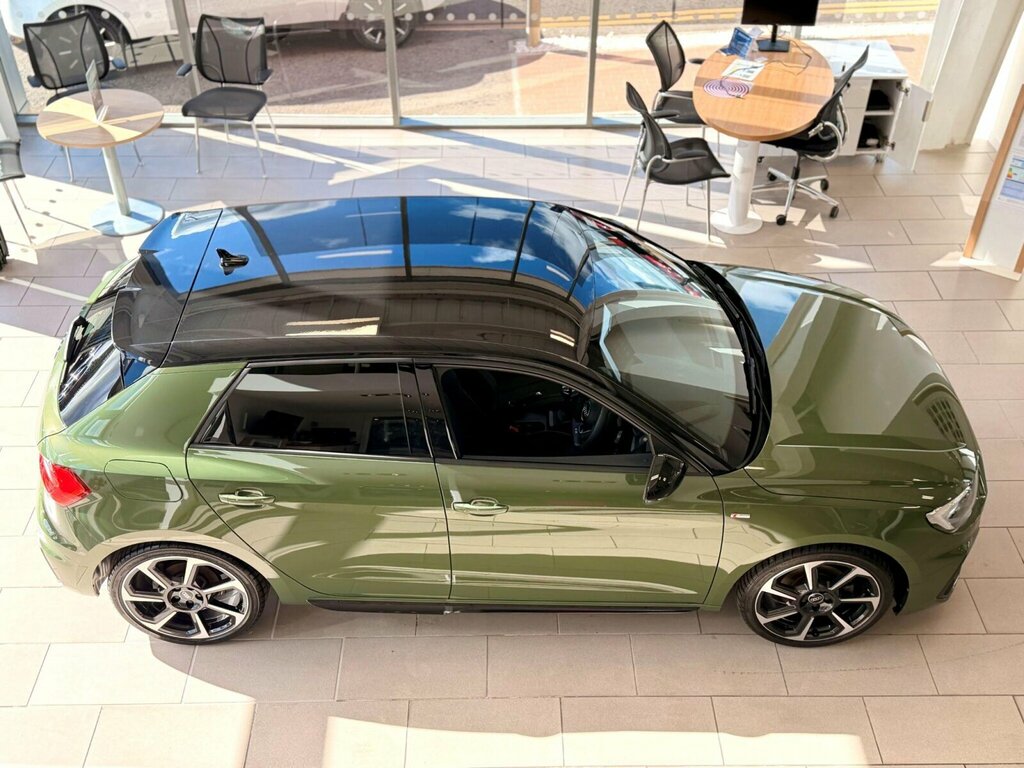 Audi A1 1.0 Tfsi 30 Black Edition Sportback Euro 6 Ss 5 ST74DZR Green #5