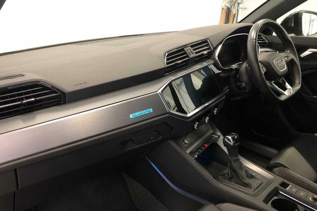 Audi Q3 Edition 1 40 Tfsi Quattro 190 Ps S Tronic SW70SYH Black #2
