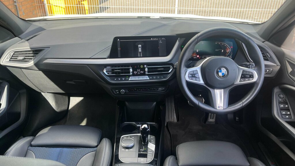 BMW 1 Series 118I M Sport J23CKE White #4