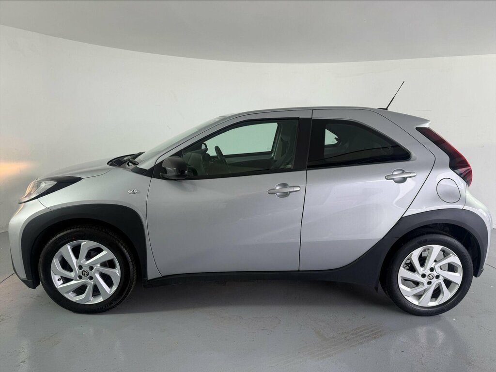Toyota Aygo X 1.0 Vvt-i Pure Euro 6 Ss SM72YZA Silver #3