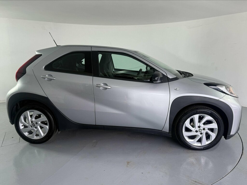 Toyota Aygo X 1.0 Vvt-i Pure Euro 6 Ss SM72YZA Silver #4