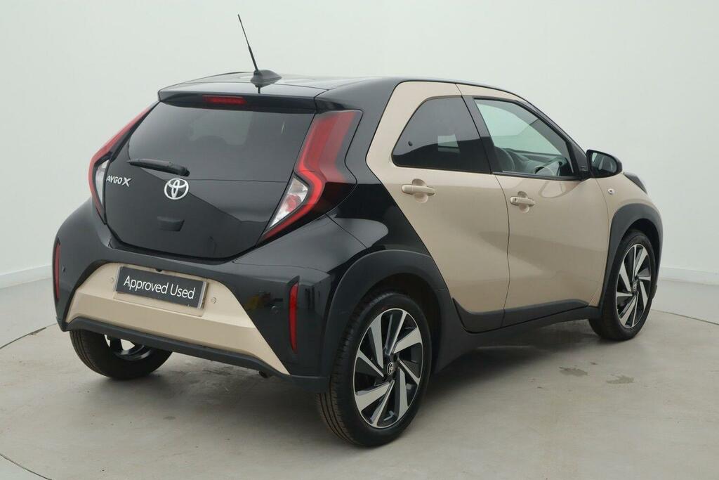 Toyota Aygo X 1.0 Vvt-i Edge Hatchback X-shift Euro 6 SO72VBJ Beige #2