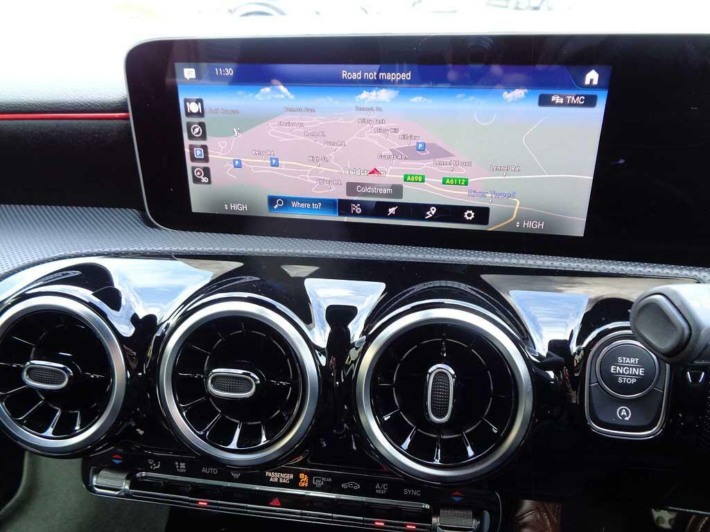 Mercedes-Benz A Class A 180 D Amg Line Executive GV19UWU White #5