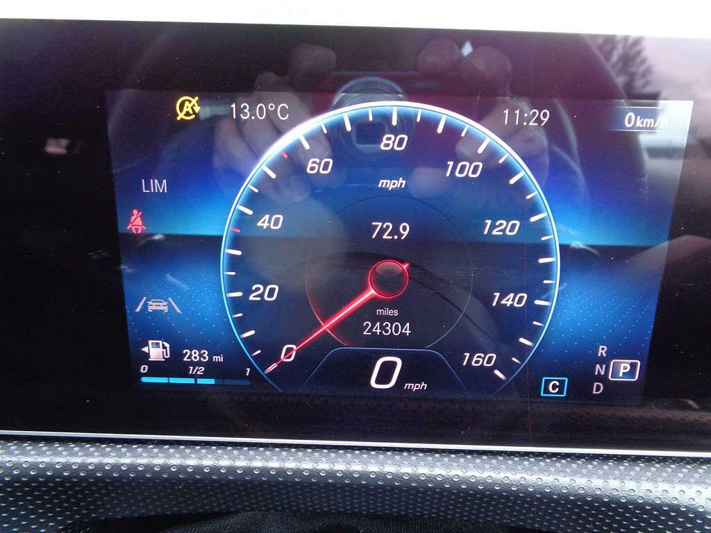 Mercedes-Benz A Class A 180 D Amg Line Executive GV19UWU White #4