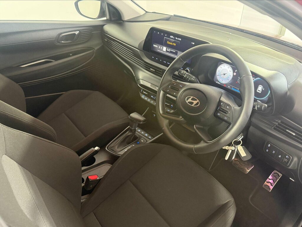 Hyundai Bayon 1.0 T-gdi Premium Dct Euro 6 Ss Red #6