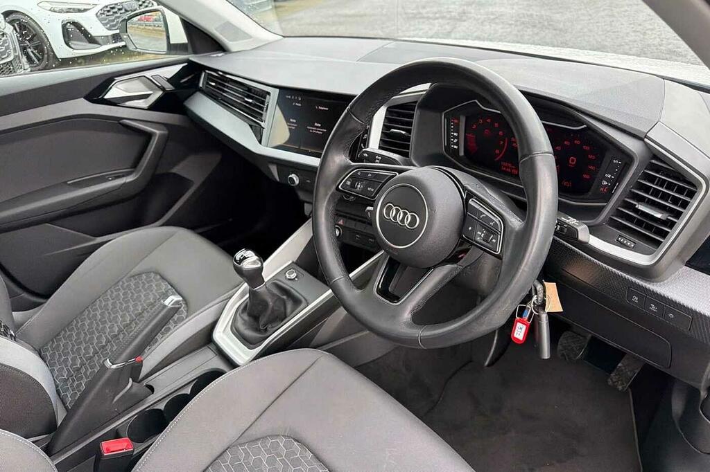 Audi A1 Sport 25 Tfsi 95 Ps 5-Speed SM73URJ White #6