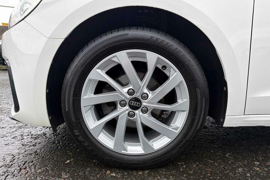 Audi A1 Sport 25 Tfsi 95 Ps 5-Speed SM73URJ White #5