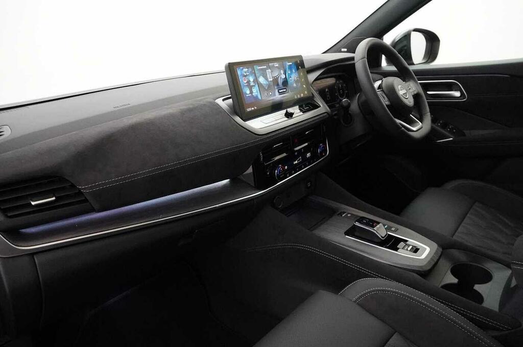 Nissan Qashqai 1.5 205 E-power Tekna With Premium Leather A SL26OAG Black #2