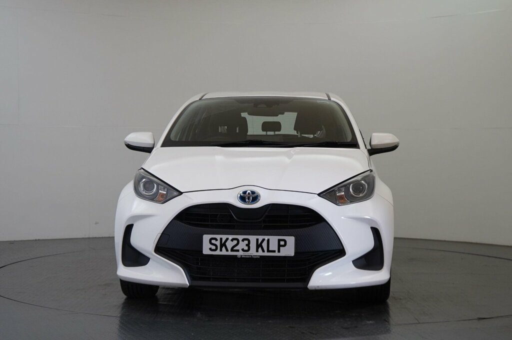 Toyota Yaris 1.5 Vvt-h Icon E-cvt Euro 6 Ss SK23KLP White #2