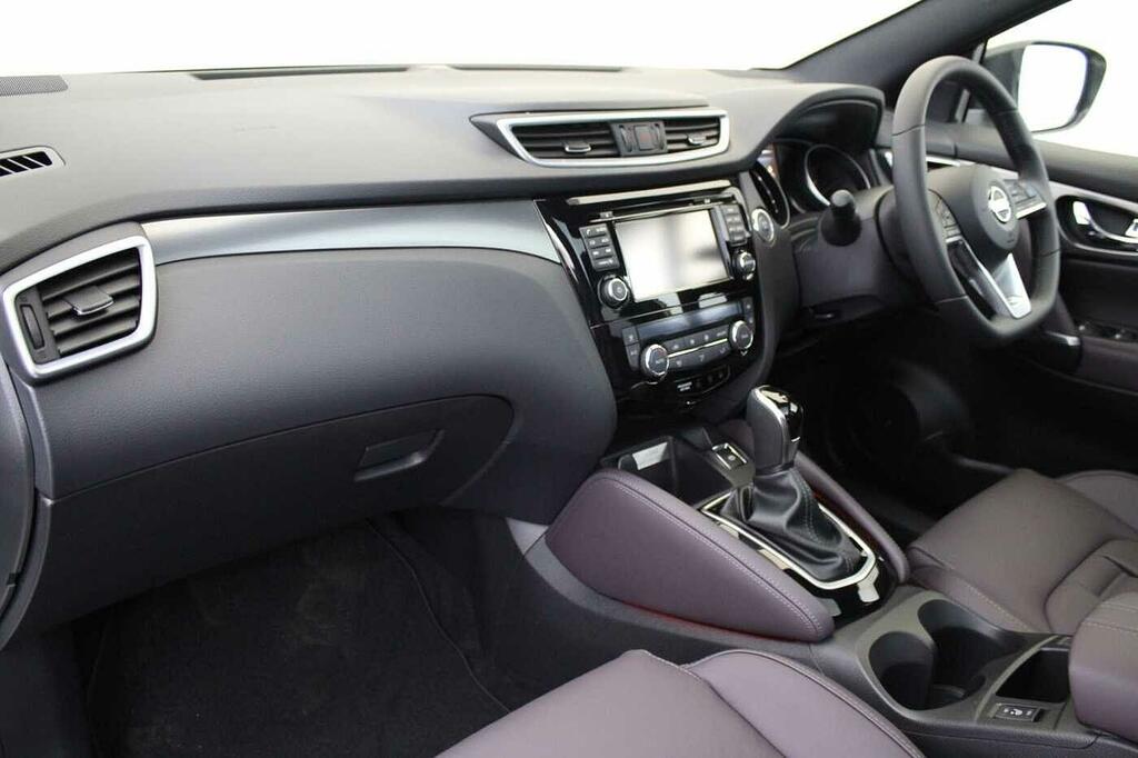 Nissan Qashqai 1.6 Dci 130 2Wd Pilot One Edition X-tronic Wi White #2