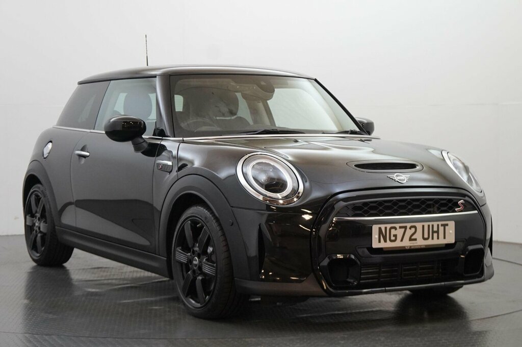 Mini Hatch 3-Door Hatch Cooper S Classic Black