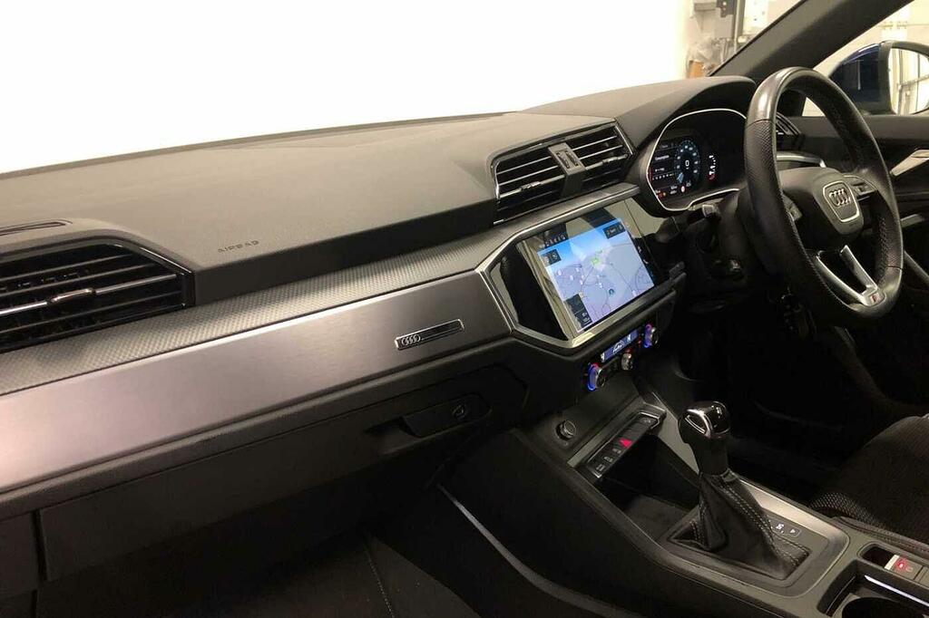 Audi Q3 S Line 35 Tfsi 150 Ps S Tronic SC22XZU Blue #2