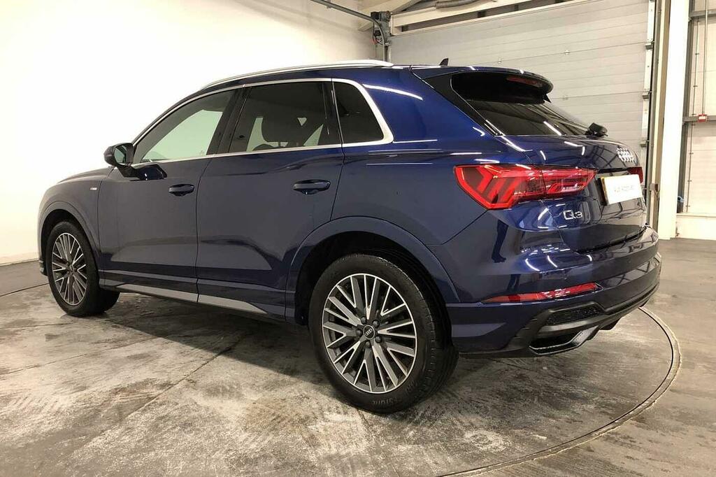 Audi Q3 S Line 35 Tfsi 150 Ps S Tronic SC22XZU Blue #3