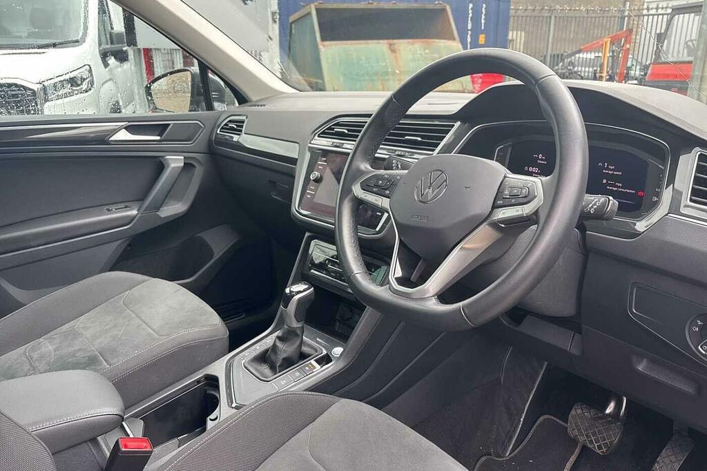 Volkswagen Tiguan 2.0 Tdi Elegance Dsg SO73KUW Grey #6