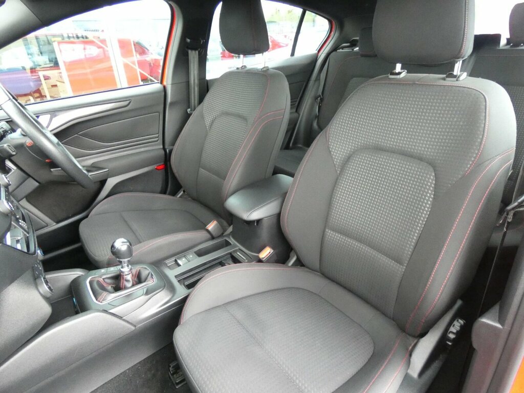 Ford Focus 1.0T Ecoboost St-line Euro 6 Ss ST70JPY Red #2