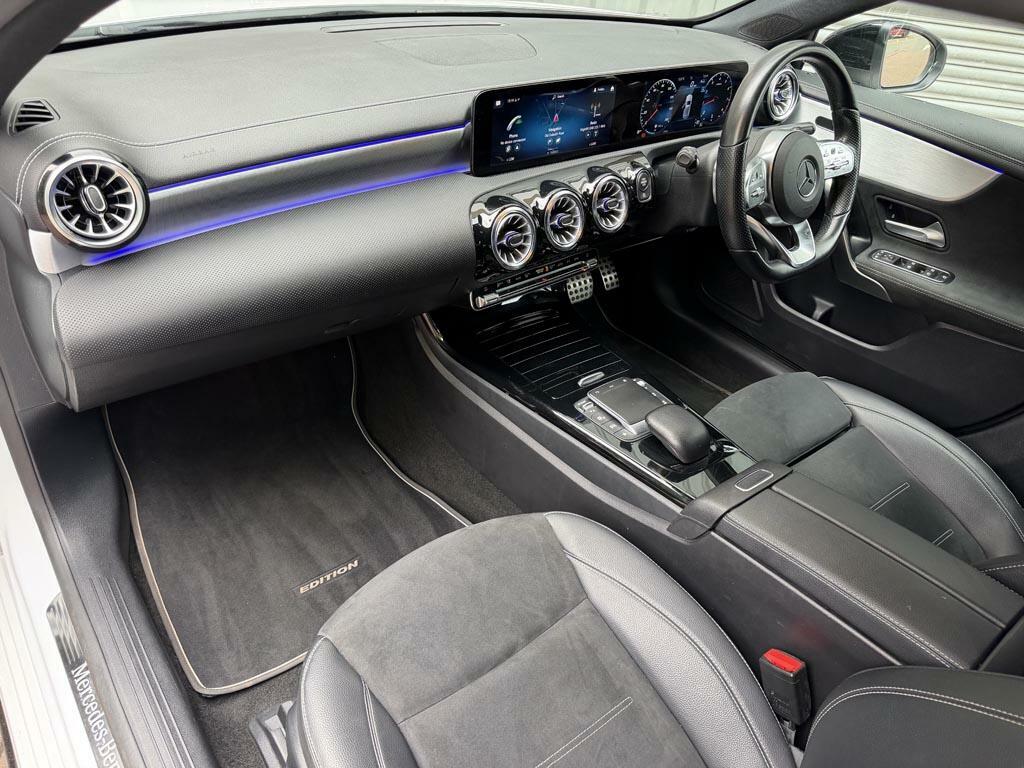 Mercedes-Benz A Class A 200 Amg Line Premium Edition KP22VVF White #3