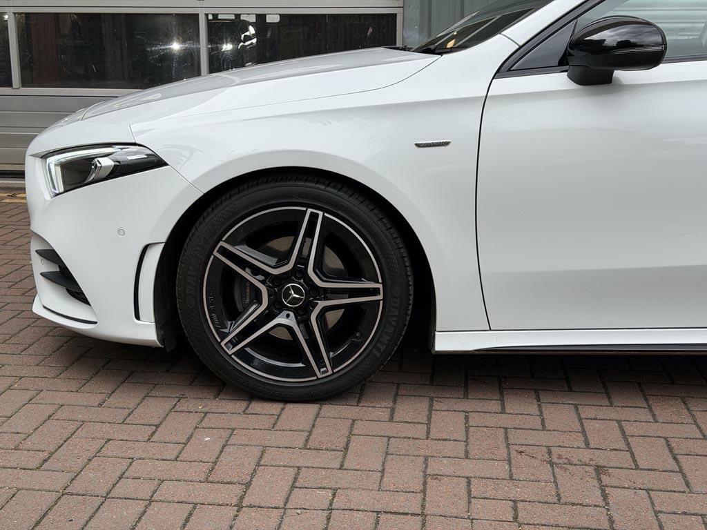Mercedes-Benz A Class A 200 Amg Line Premium Edition KP22VVF White #6