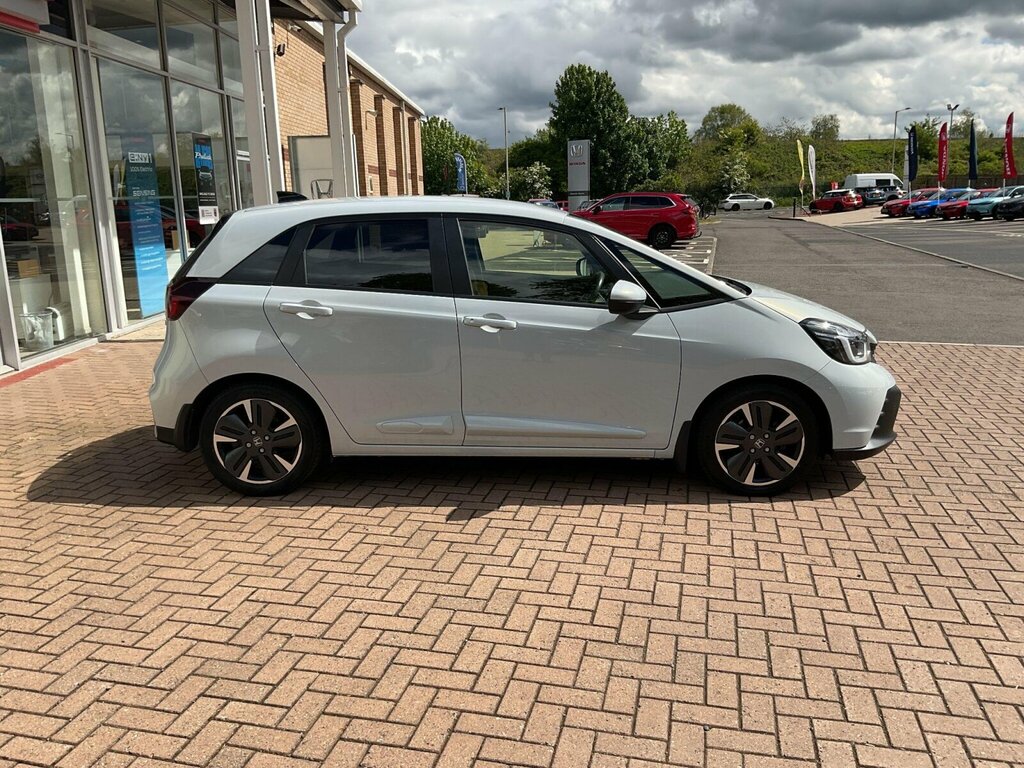 Honda Jazz 1.5 H I-mmd Advance Ecvt Euro 6 Ss SR23OEP White #3