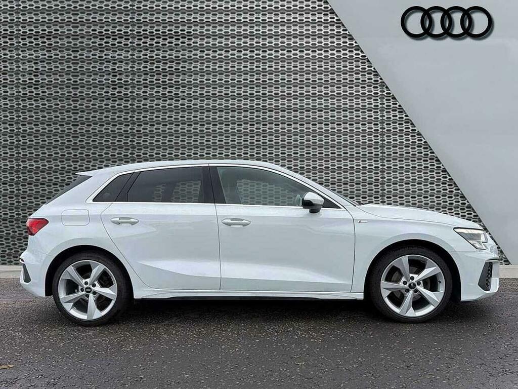 Audi A3 Sportback S Line 30 Tfsi 110 Ps 6-Speed SK72XXW White #4
