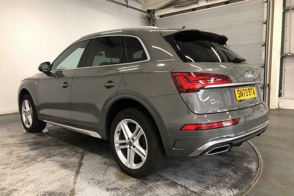 Audi Q5 My23.5 S Line 40 Tdi Quattro 204 Ps S Tronic SN73BTA Grey #3