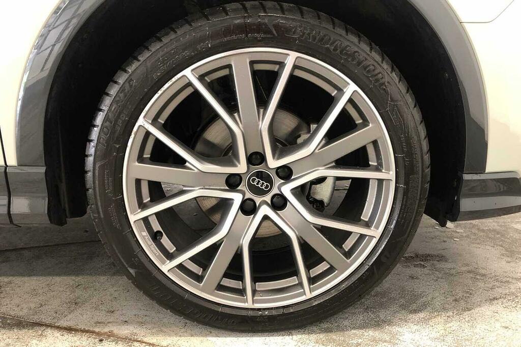 Audi Q3 Black Edition 35 Tfsi 150 Ps S Tronic SM25VHB Silver #5