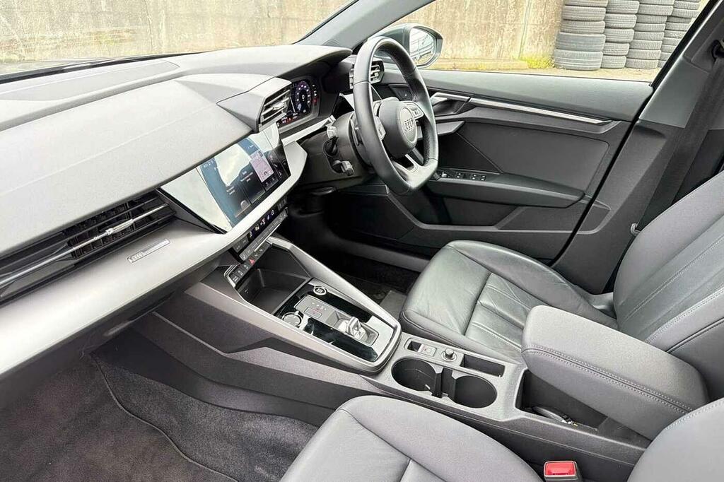 Audi A3 Sport 35 Tfsi 150 Ps S Tronic SA22YVE Grey #2