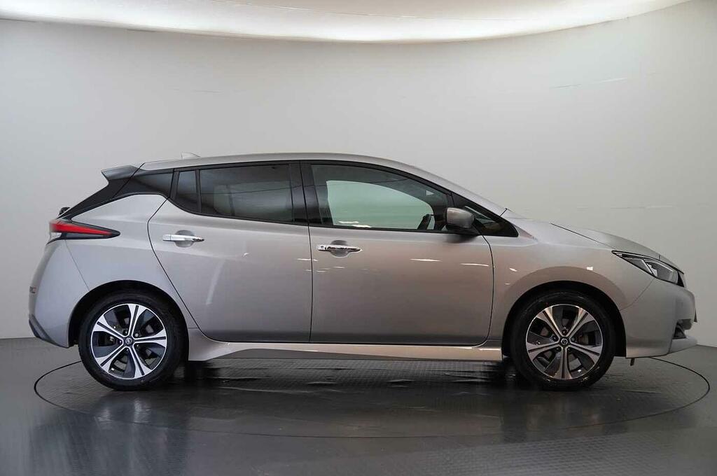 Nissan Leaf 40Kw Tekna With Bose Audio And Pro Pilot Tech AE70XKA Silver #6