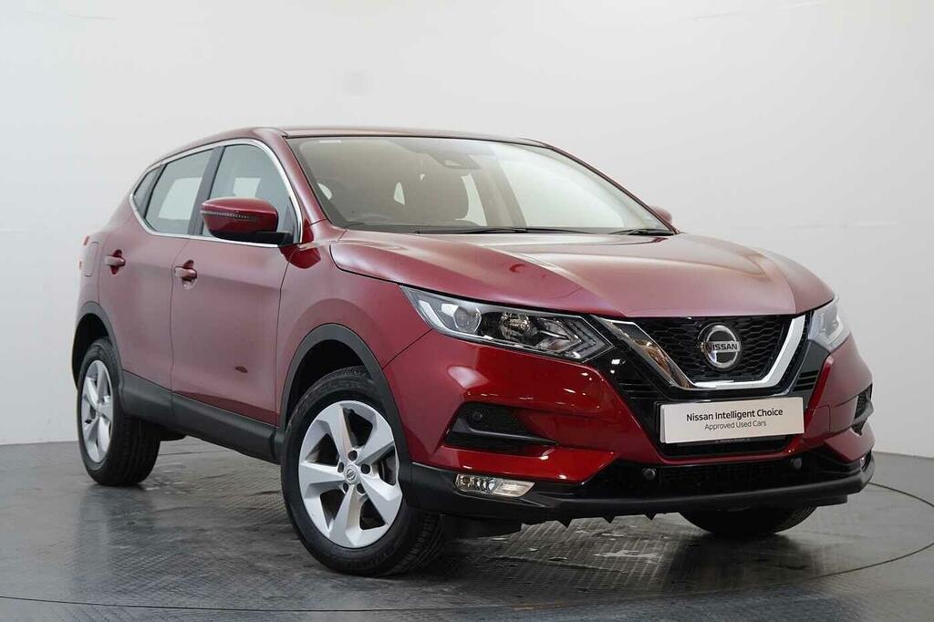 Nissan Qashqai 1.3 Dig-t 140 Acenta Premium With Sat Nav And Rear Red