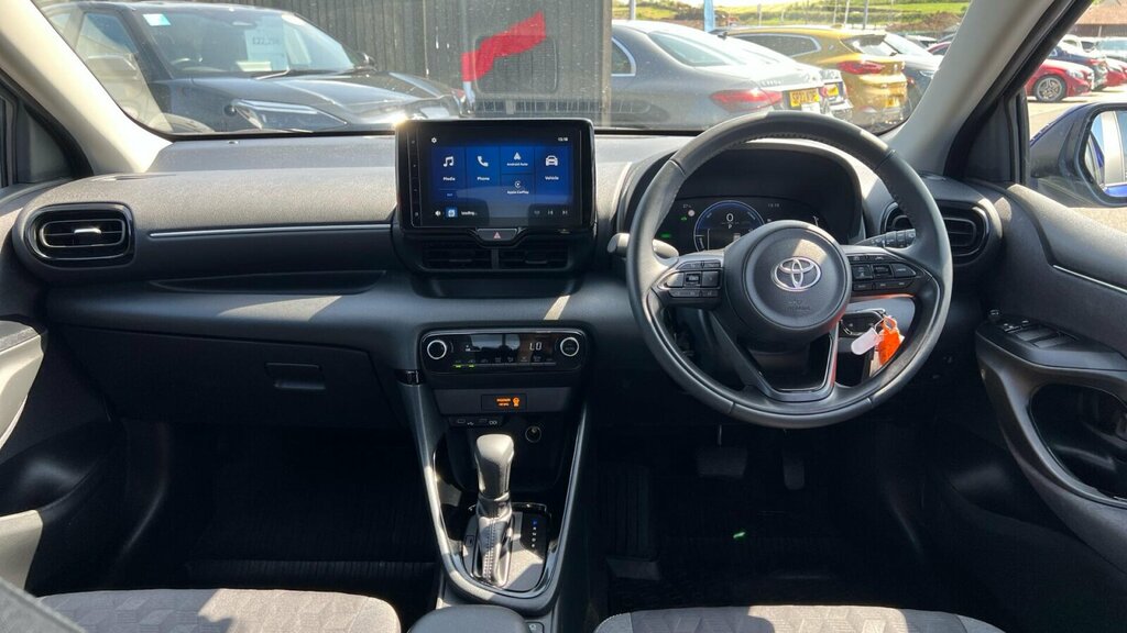 Toyota Yaris 1.5 Vvt-h Design E-cvt Euro 6 Ss SL74ZWW Blue #6