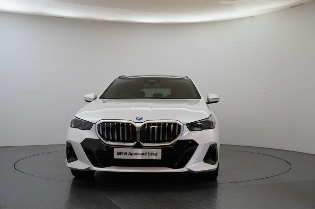 BMW 5 Series 530E M Sport Touring YH75LZL White #2