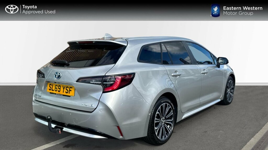 Toyota Corolla 1.8 Vvt-h Design Touring Sports Cvt Euro 6 Ss 5 SL69YSF Silver #2