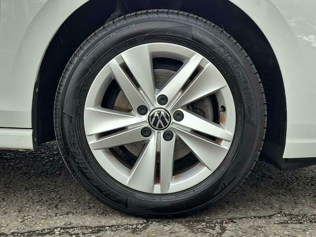 Volkswagen Golf Life 1.0 Tsi 110Ps 6-Speed SN22BJA White #5