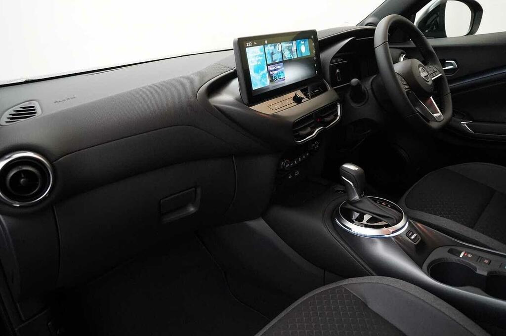 Nissan Juke 1.6 143 Hev Hybrid N-connecta With Sat Nav An SA25MWX Black #2