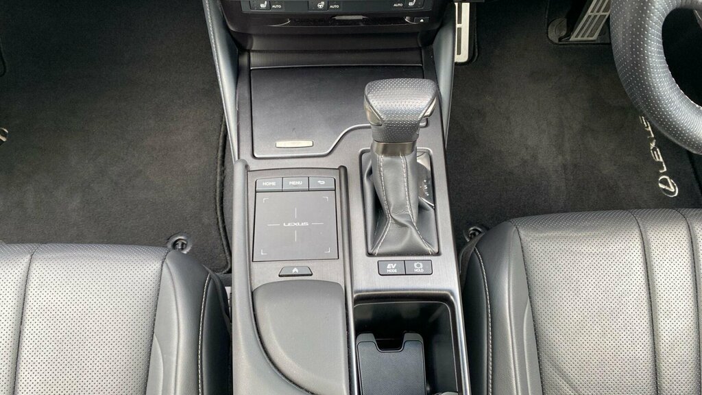 Lexus ES Saloon Grey #8
