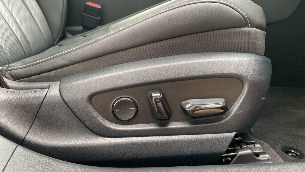 Lexus ES Saloon Grey #14