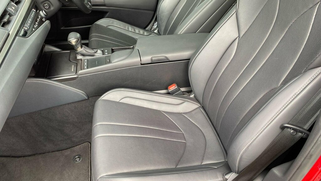 Lexus ES Saloon Grey #29