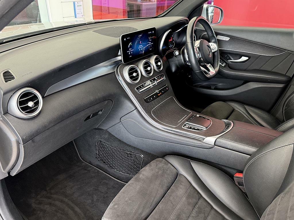 Mercedes-Benz GLC Class Glc 300 4Matic Amg Line 9G-tronic SN70UXH Silver #3