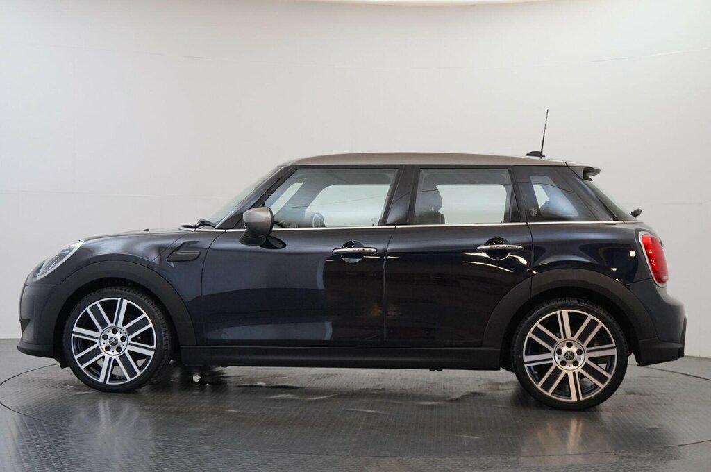 Mini Hatch 5-Door Hatch Cooper Exclusive SR72HKH Black #4
