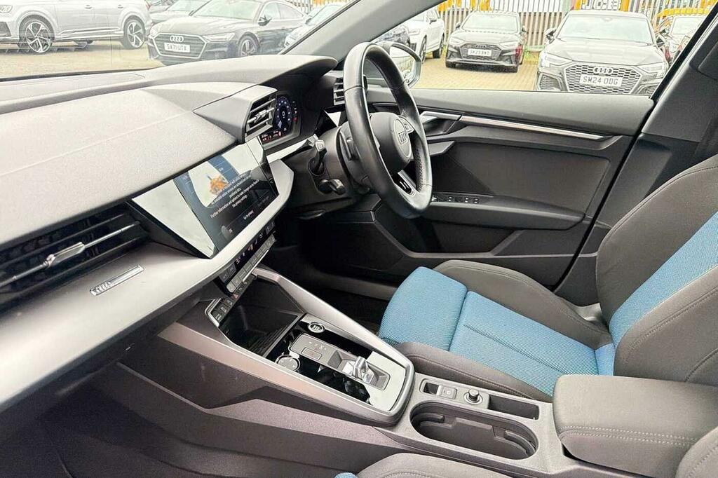 Audi A3 Sport 35 Tfsi 150 Ps S Tronic SK73BZO Grey #2