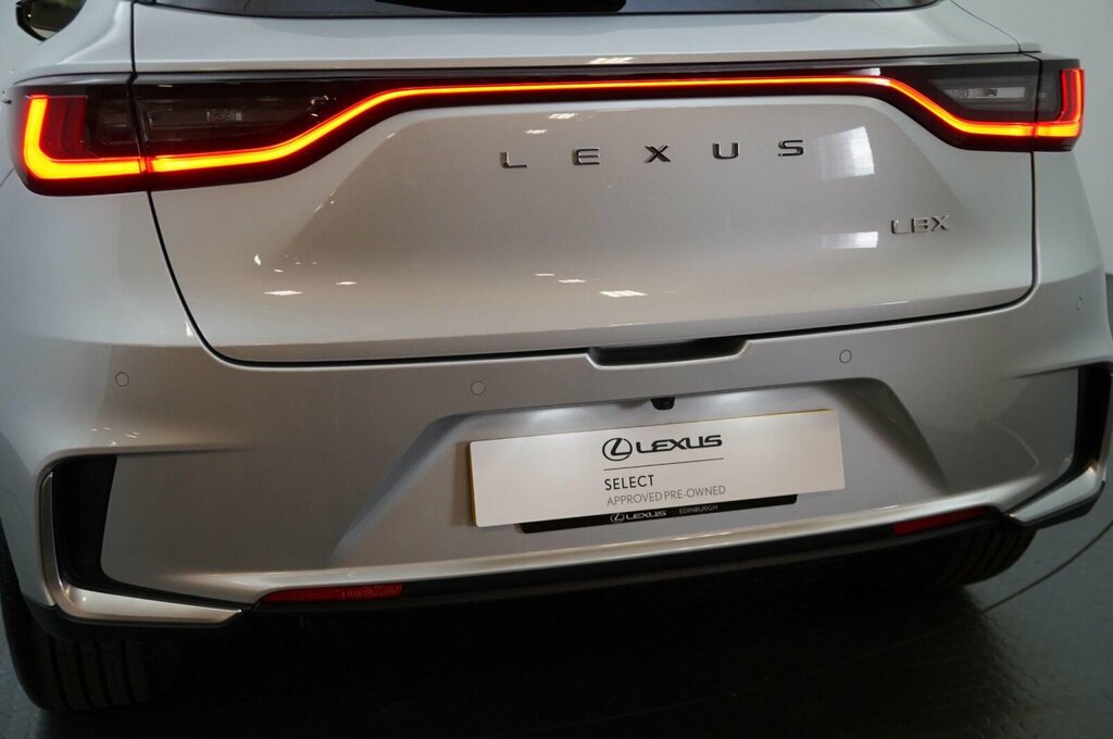Lexus LBX 1.5 Vvt-ie Premium Plus E-cvt Euro 6 Ss RK25YCA Silver #5