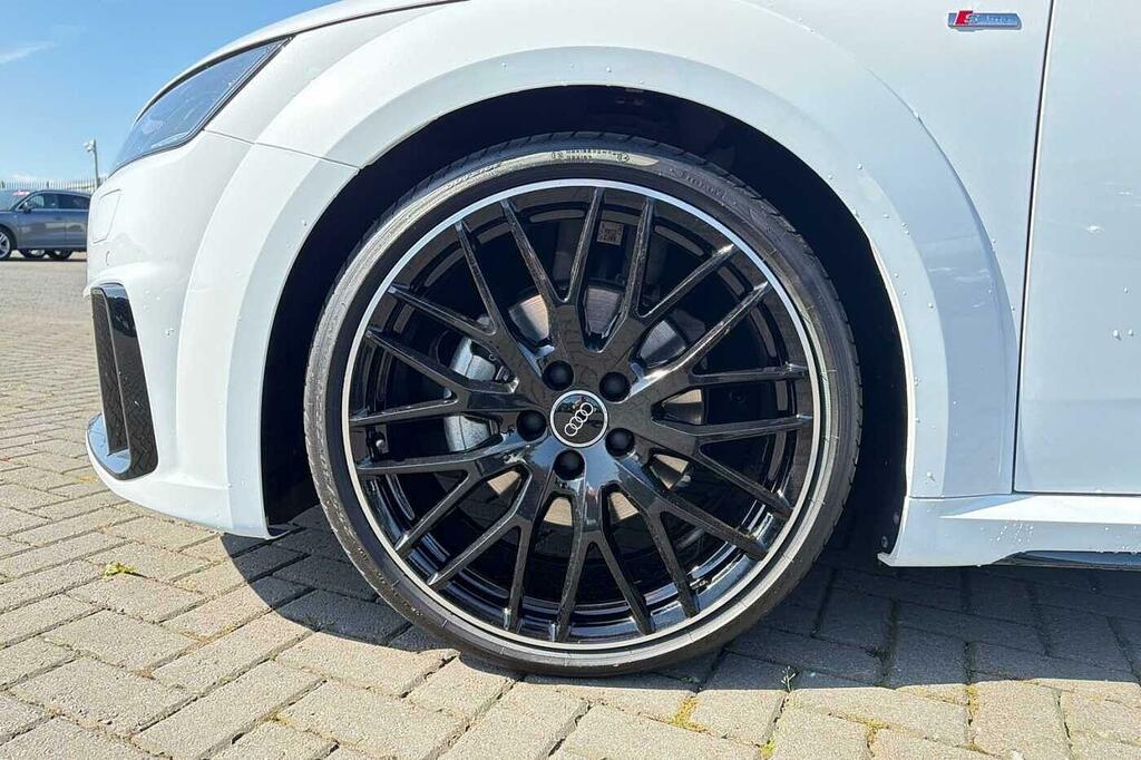 Audi TT Black Edition 40 Tfsi 197 Ps S Tronic White #5