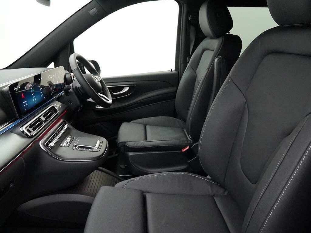 Mercedes-Benz V Class V300d Premium Black #31