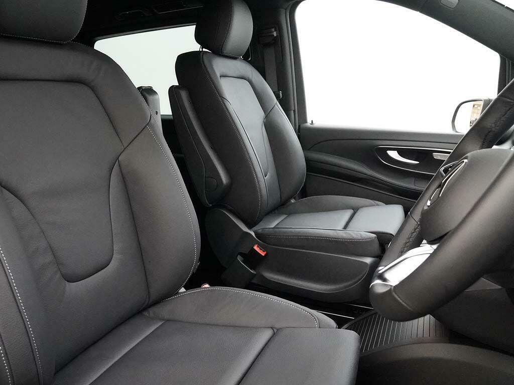 Mercedes-Benz V Class V300d Premium Black #12