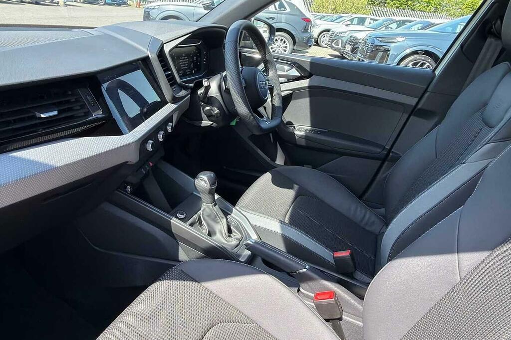 Audi A1 Black Edition 25 Tfsi 95 Ps S Tronic SN75YAF Silver #2