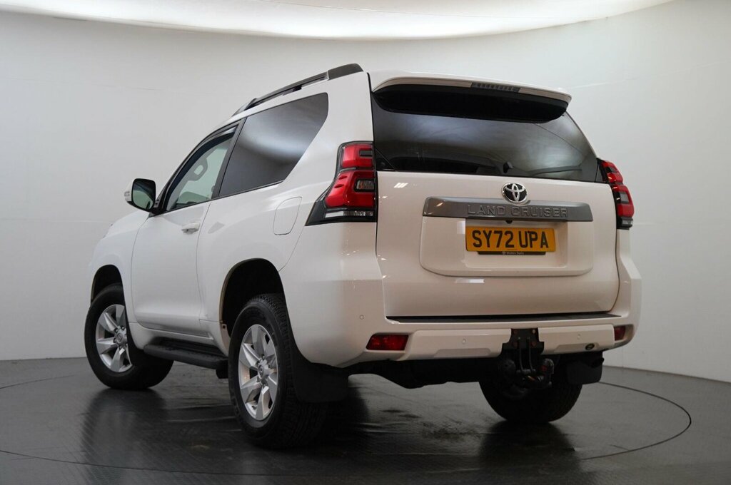 Toyota Land Cruiser 2.8D Active Navi 4Wd Swb Euro 6 Ss SY72UPA White #4
