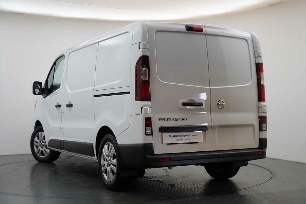 Nissan Primastar 2.0 Dci 130 Tekna L1 H1 2.8T Panel Van With Sat Na DY23FRC White #3
